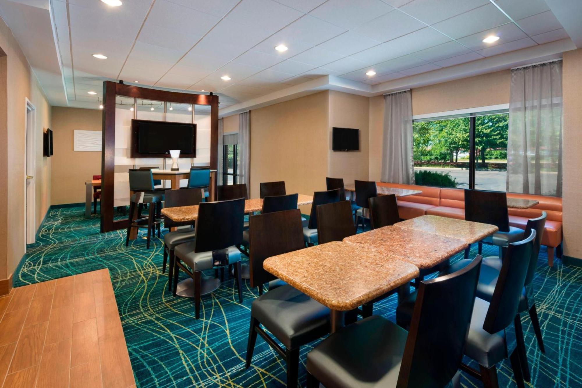 Springhill Mishawaka-university Area 3*