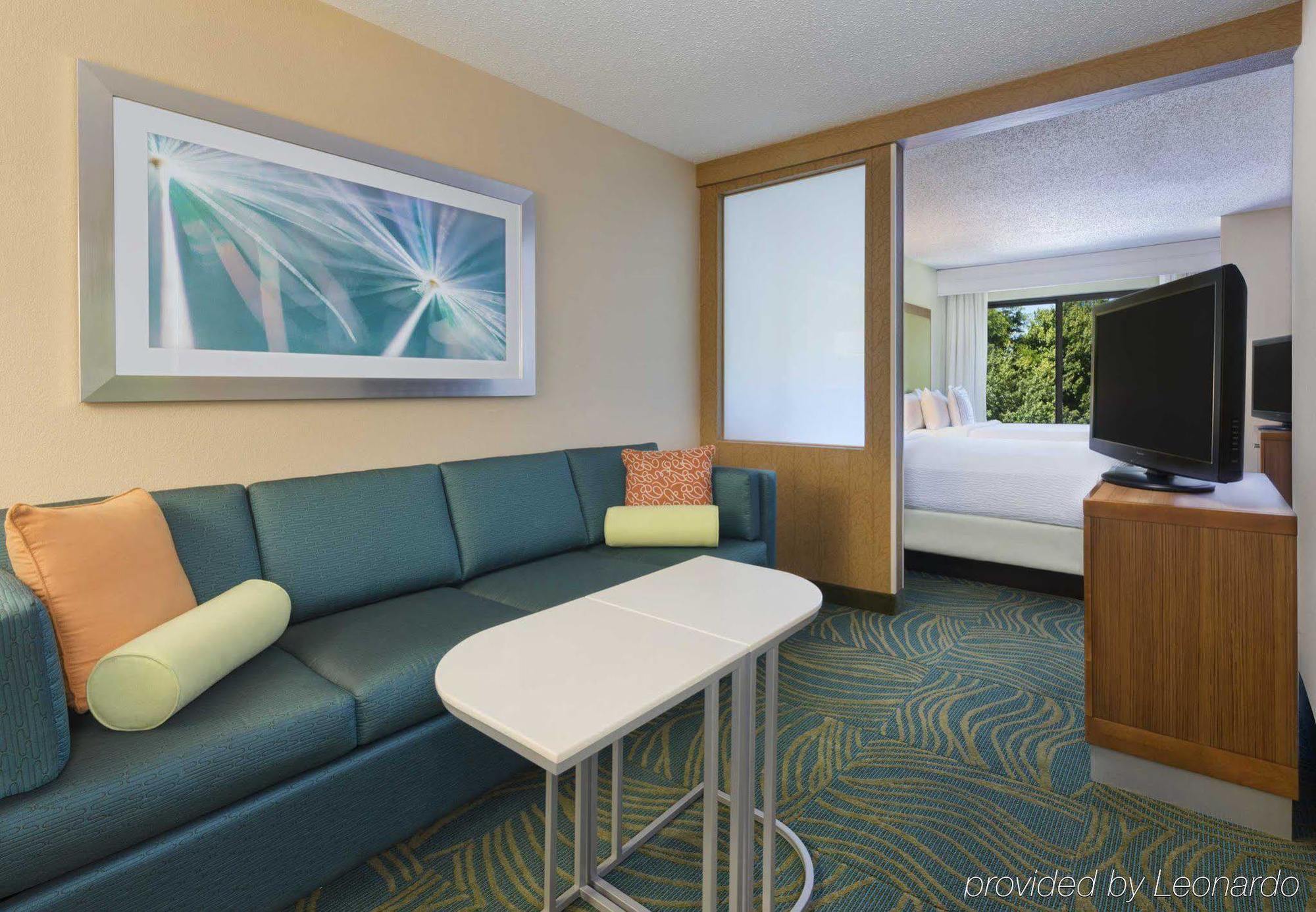 Springhill Mishawaka-university Area Hotel 3*